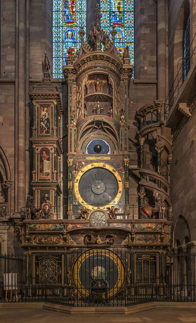 https://en.wikipedia.org/wiki/Strasbourg_astronomical_clock#/media/File:Strasbourg_Cathedral_Astronomical_Clock_-_Diliff.jpg